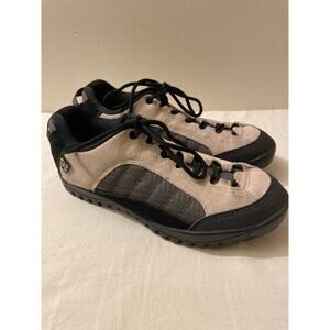 Shimano Women's‎ Size 39 8.5-9 SPD Clip In Bicycle Shoes Cycling Outdoor Active